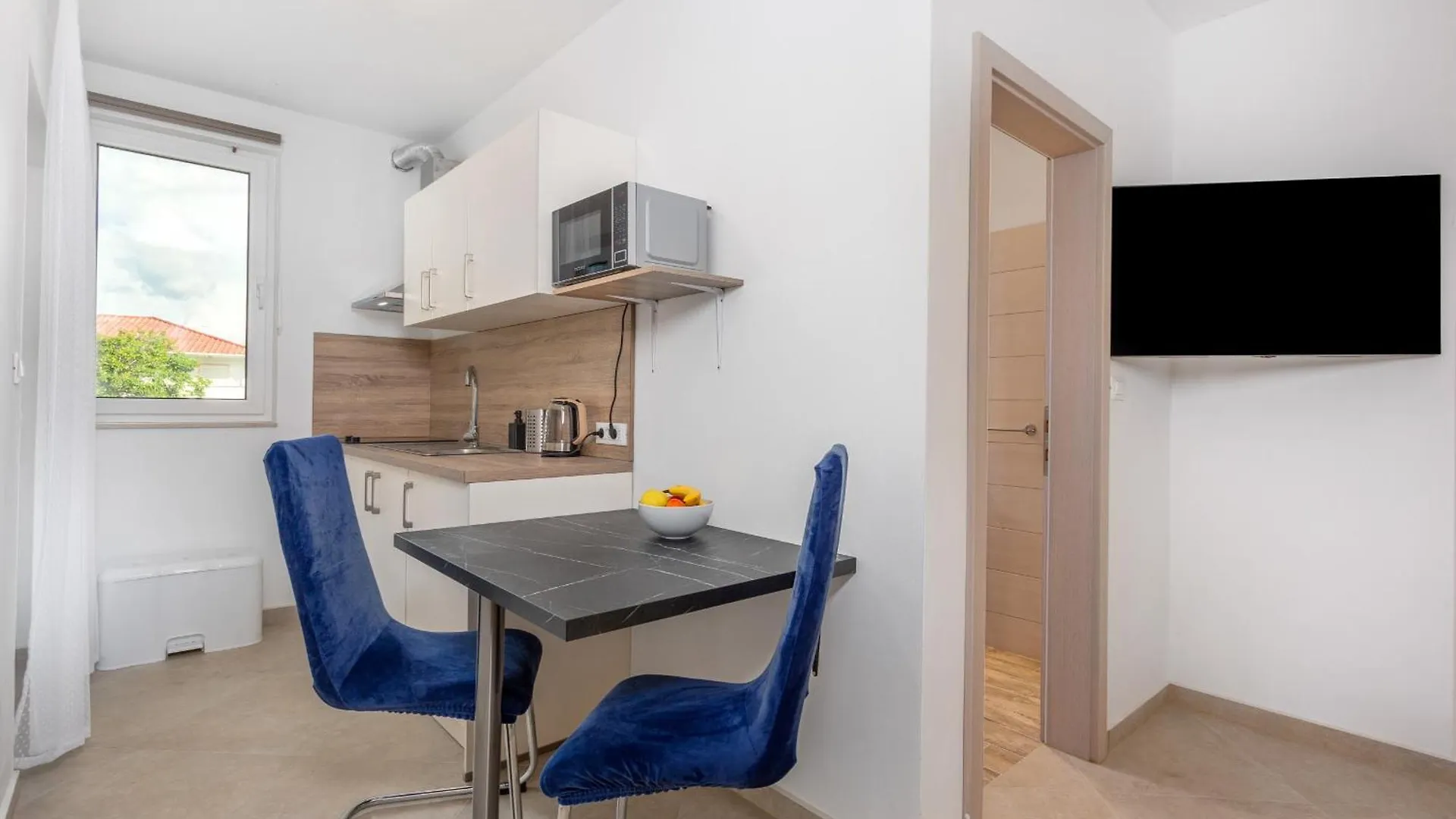 Divine Apartments Baška