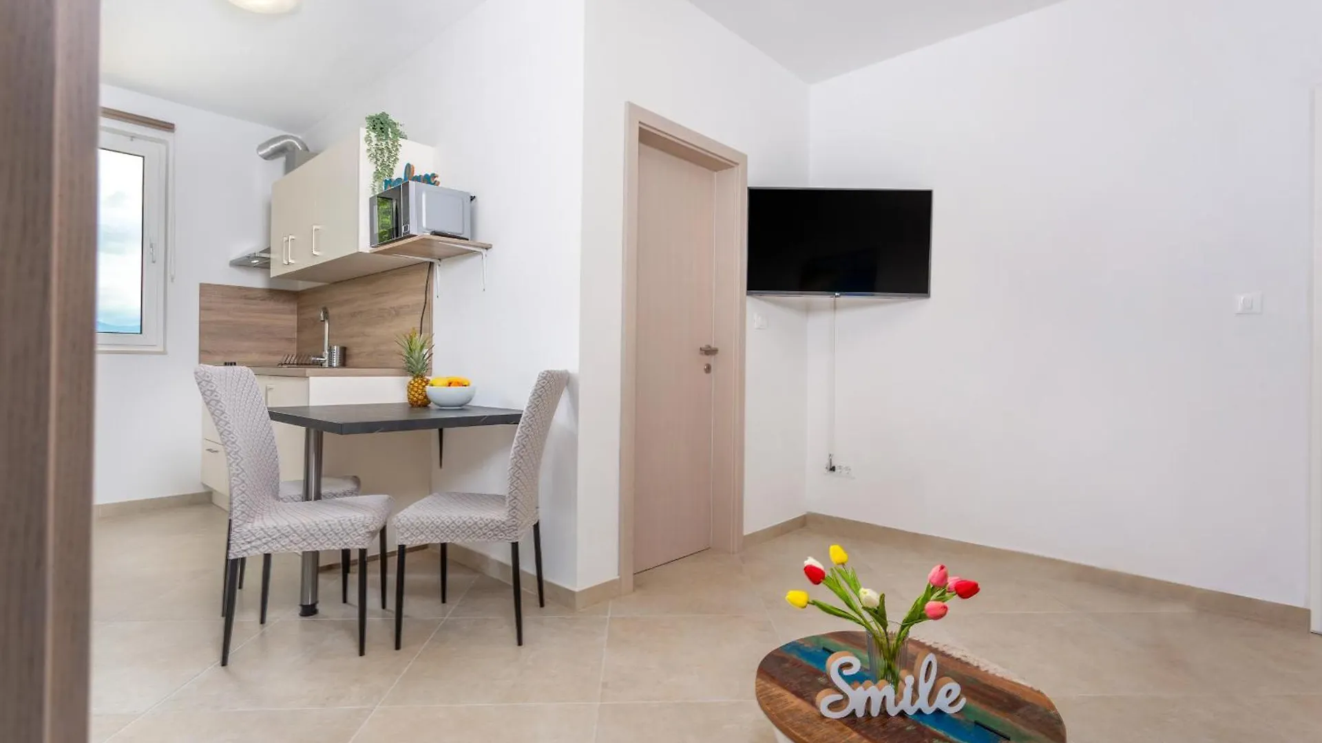 Divine Apartments Baška Hırvatistan